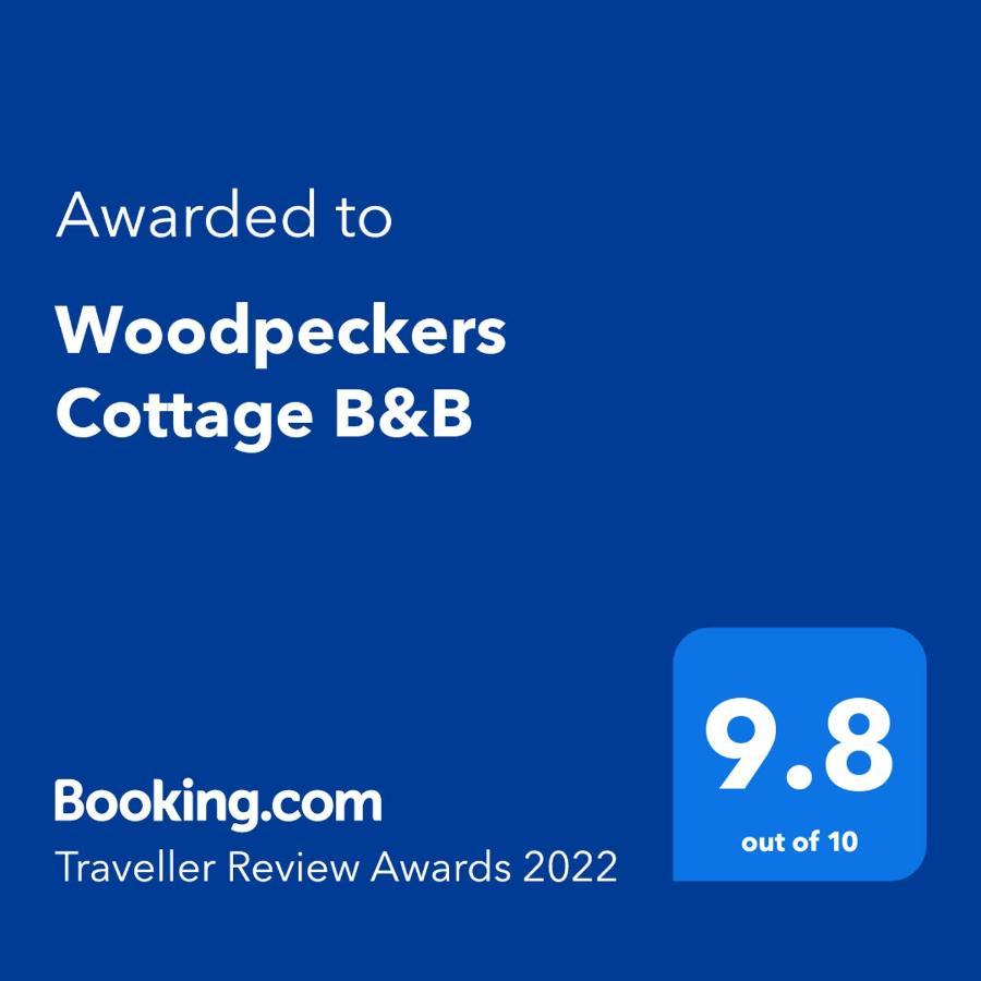 Woodpeckers Cottage B&B Pett ภายนอก รูปภาพ